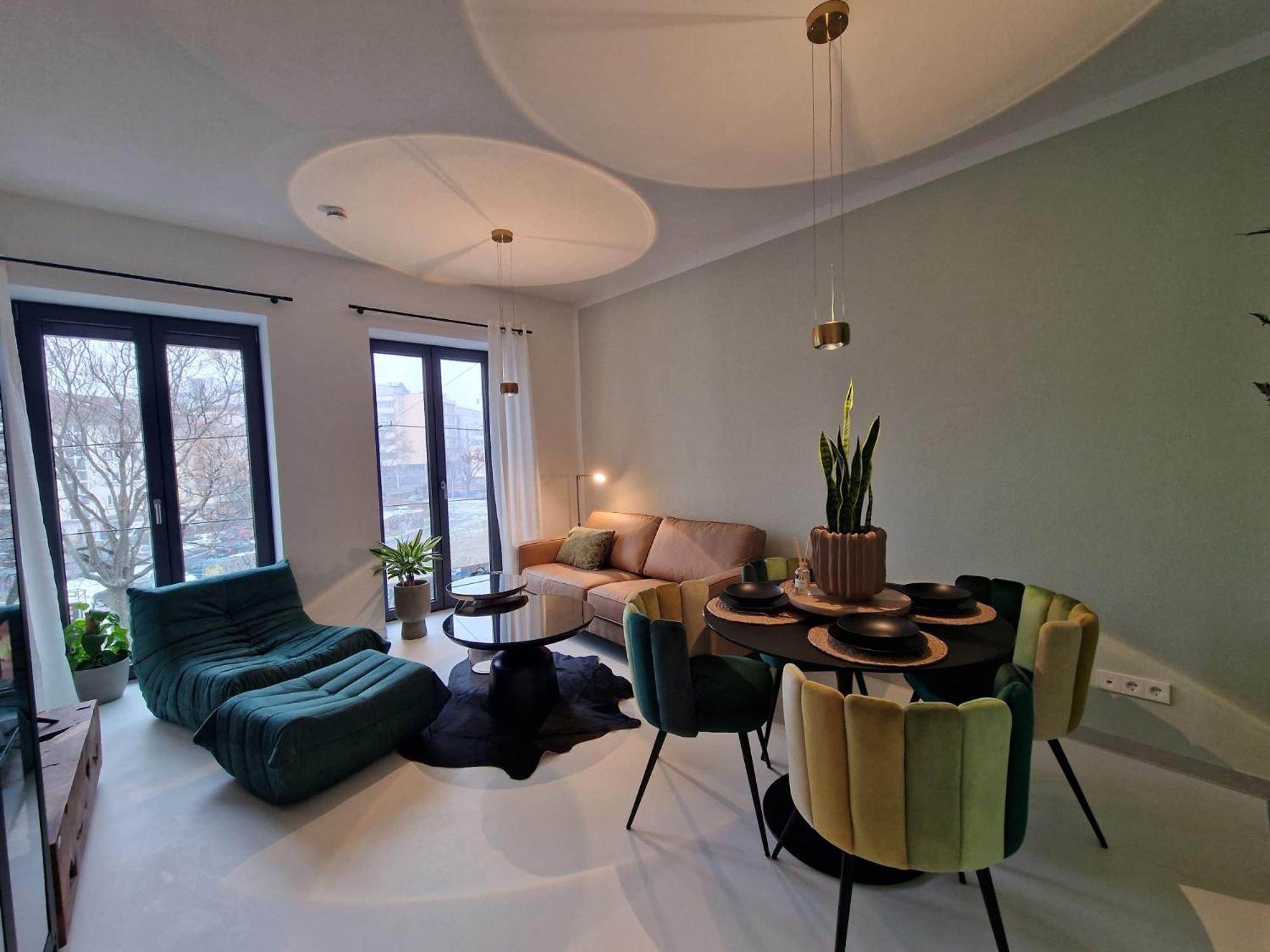 Stuttgart Lux Living - Stilvolles Wohnen Im Zentrum Habitación foto