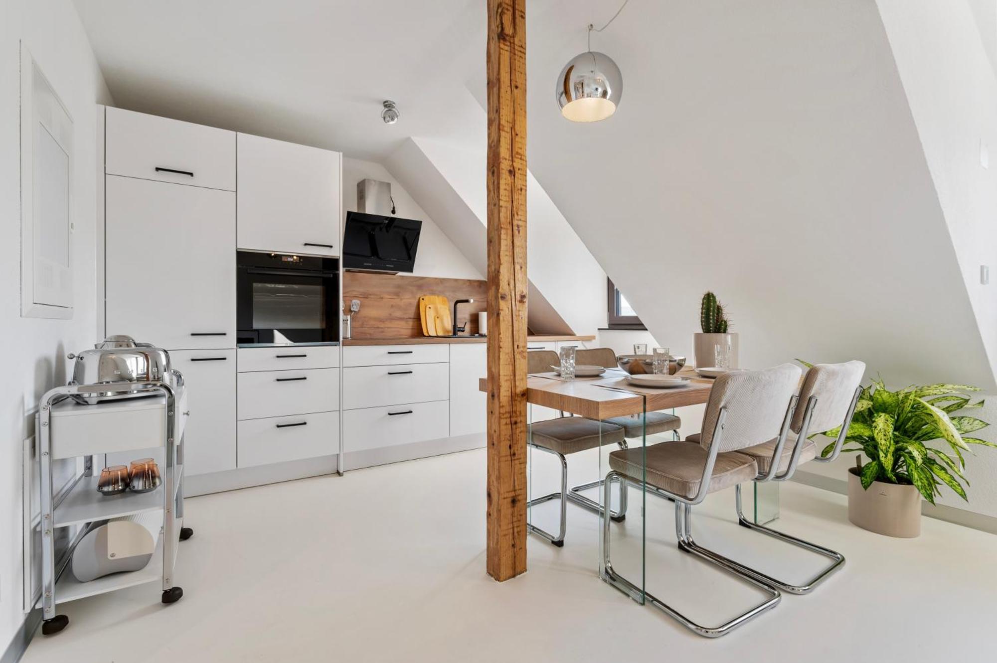 Stuttgart Lux Living - Stilvolles Wohnen Im Zentrum Exterior foto