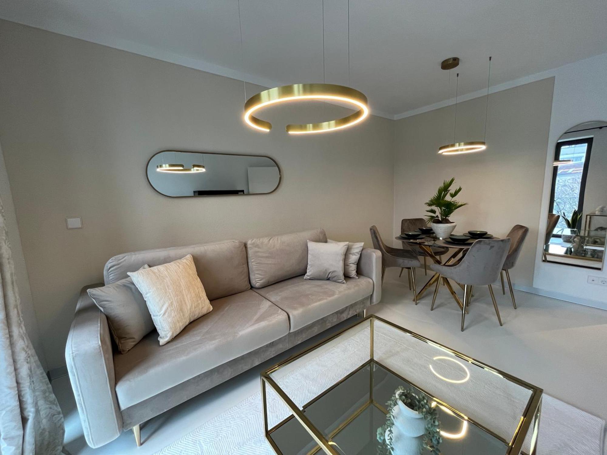 Stuttgart Lux Living - Stilvolles Wohnen Im Zentrum Habitación foto