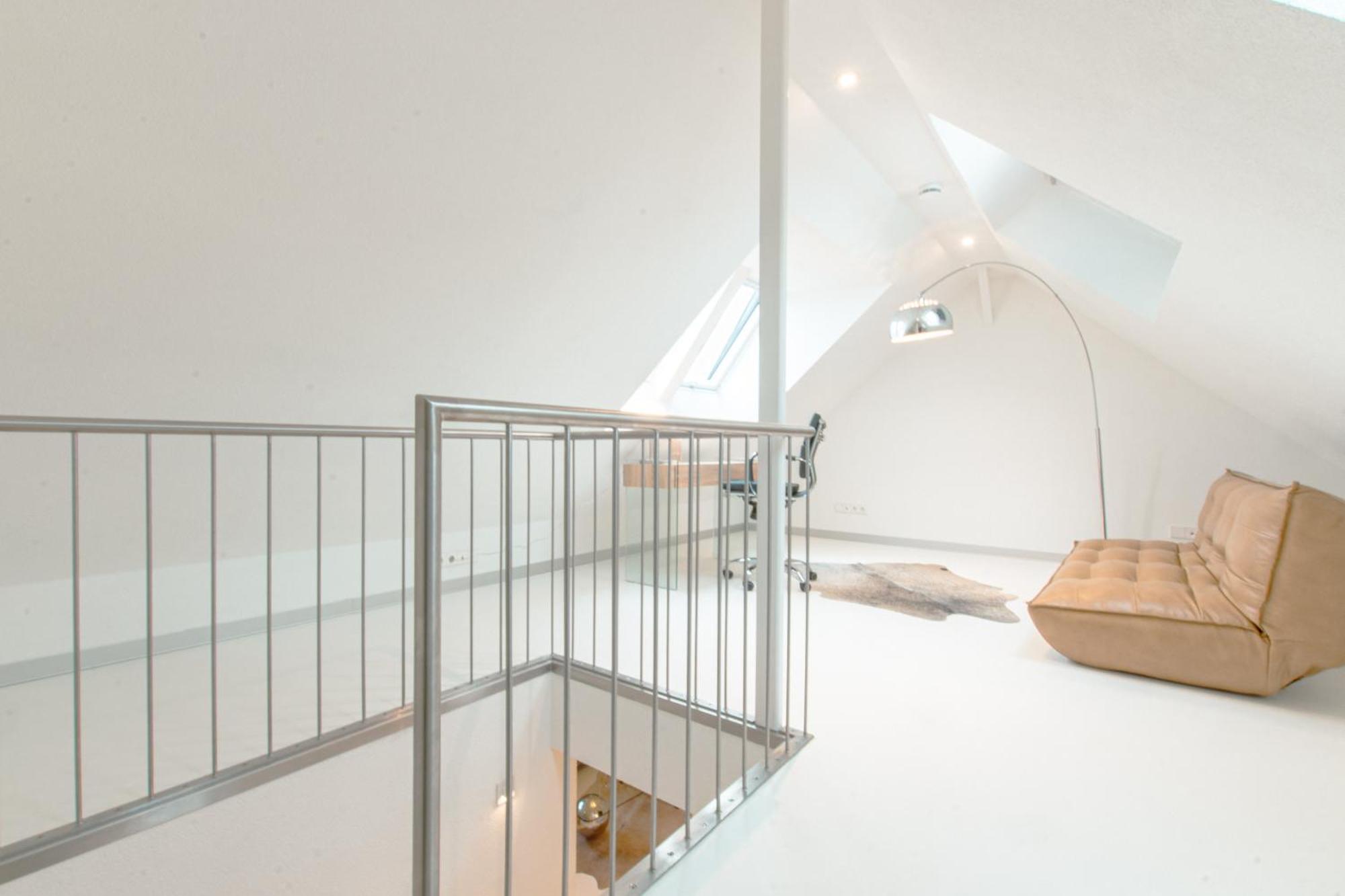 Stuttgart Lux Living - Stilvolles Wohnen Im Zentrum Exterior foto